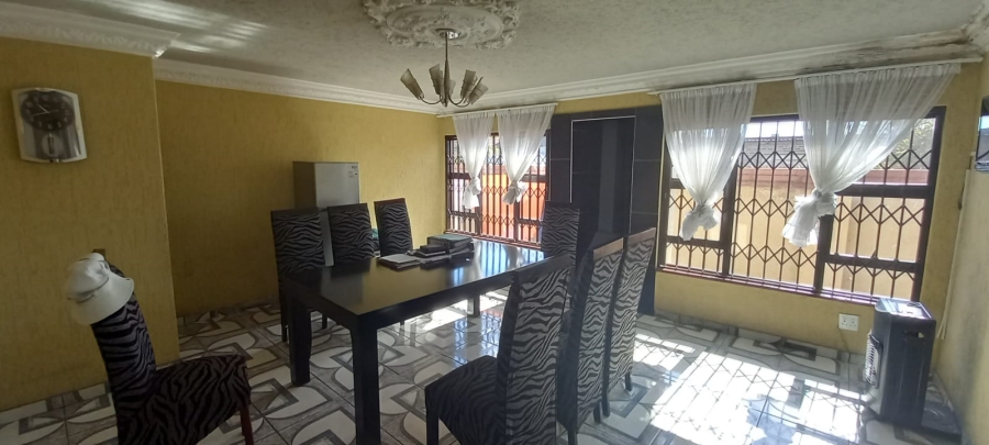 5 Bedroom Property for Sale in Zamdela Free State